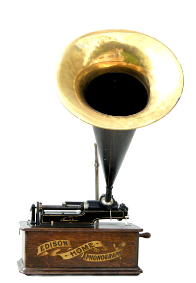 Durchmesser des Trichters: 35 cm / The diameter of the horne measures 14"