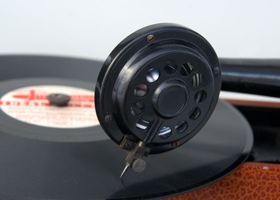 Die Schalldose / The soundbox