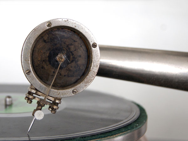 Die Schalldose / The Soundbox