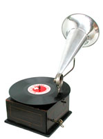 Das Geh&auml;use hat ein &auml;hnliches Design wie die Musikdosen der Zeit / The wooden cabinet is similar like the Music Boxes of this time